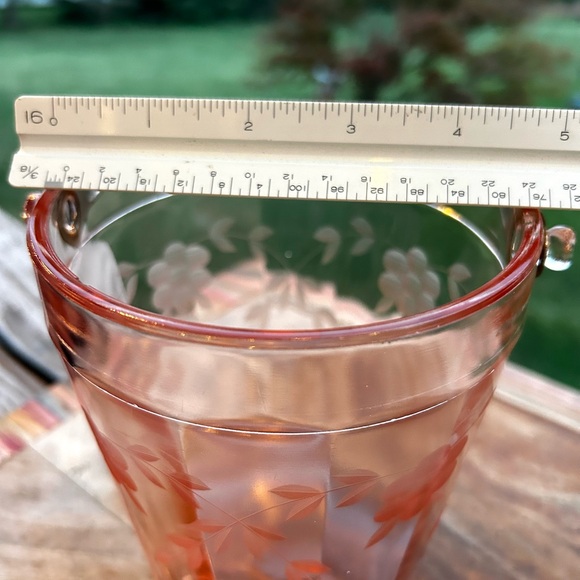 Vintage Set up PINK DEPRESSION GLASS ICE BUCKET 2 coupe glasses/shot glass - Picture 8 of 15